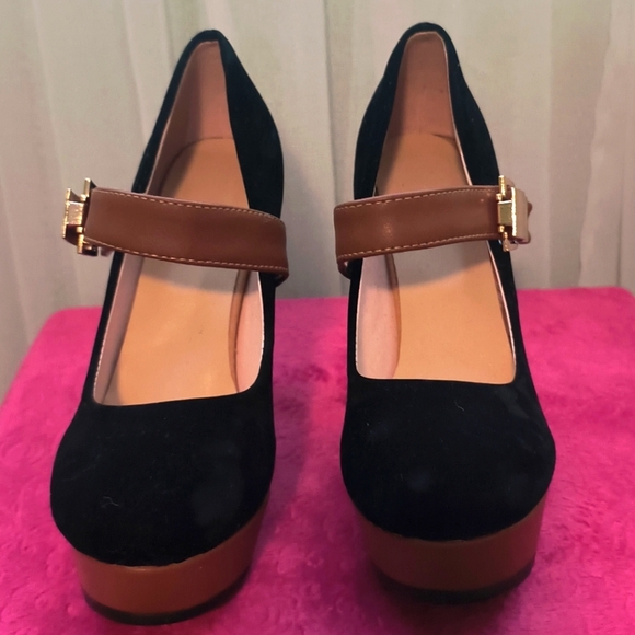 Platform pumps size 7.5us NWOT - Picture 2 of 4